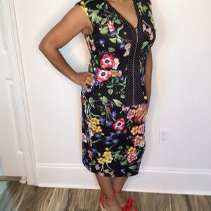 New York & Company Floral Sophisticated 2 Piece Set, Size M Top & Size 12 Bottom